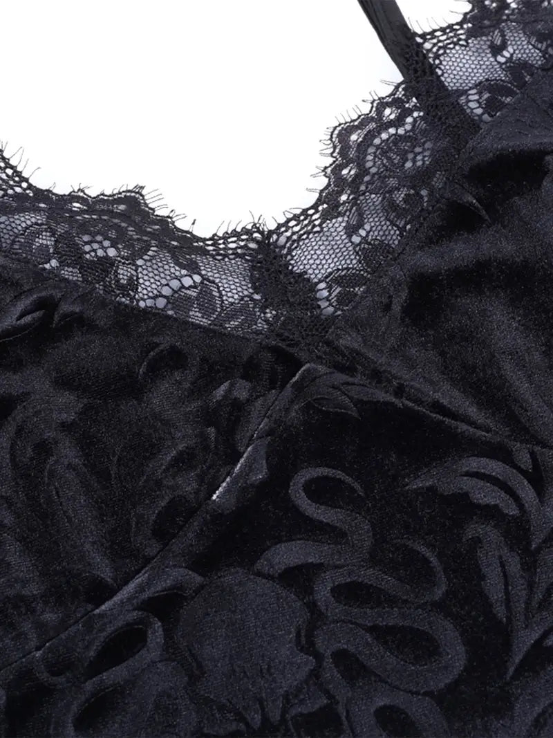 Y2K Style Women'S Floral Lace Trim V-Neck Sleeveless Crop Top - Polyester Knit Fabric Gothic Camisole Tank for Summer - Contrast Lace Slingback Cami for Casual and Clubwear