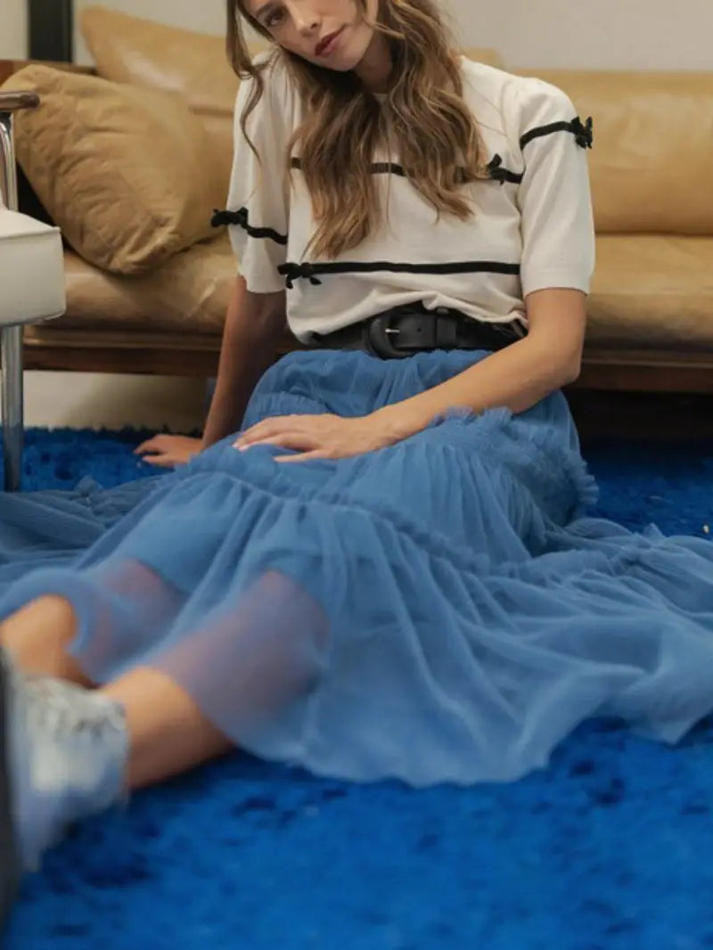 Womens Casual French Chic Bow Stripe Decorated Knit Top White Black Contrast Half Sleeve Round Neck Lightweight Elegant Spring Summer Office Work Wear Blouse