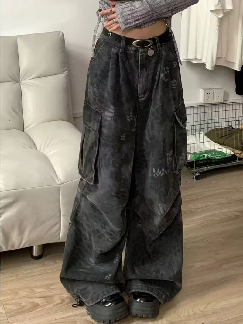 Women'S Vintage Cargo Jeans - Wide Leg Pants with Large Utility Pockets, High-Waisted, Multiple Utility Pockets, Loose Fit Trousers for Everyday & Formal Outfits - All-Season Denim